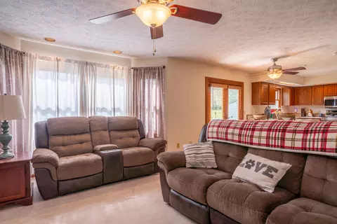 Living - 3628 Petre Rd, Springfield, OH 45502 photo 1 of 3