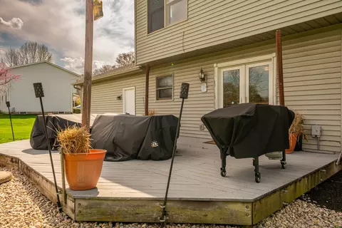 Exterior - 3628 Petre Rd, Springfield, OH 45502 photo 11 of 12