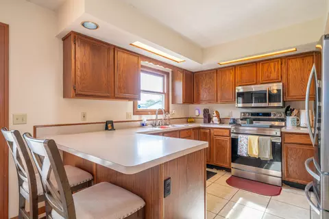 Kitchen - 3628 Petre Rd, Springfield, OH 45502 photo 1 of 2
