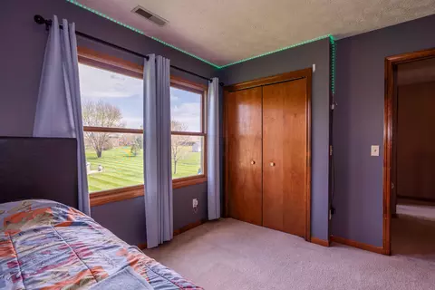 Bedroom - 3628 Petre Rd, Springfield, OH 45502 photo 5 of 8