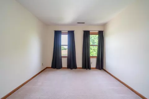 Bedroom - 3628 Petre Rd, Springfield, OH 45502 photo 7 of 8