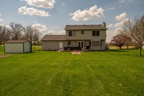 Exterior - 3628 Petre Rd, Springfield, OH 45502 photo 9 of 12