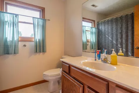 Bath - 3628 Petre Rd, Springfield, OH 45502 photo 4 of 5