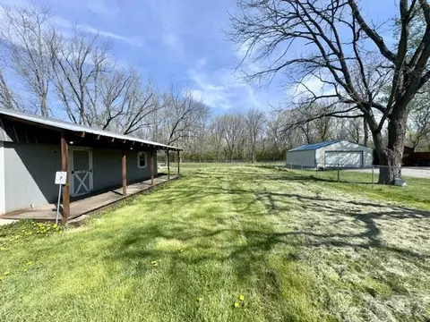 Exterior - 4744 Oxtoby St, Springfield, OH 45505 photo 5 of 7