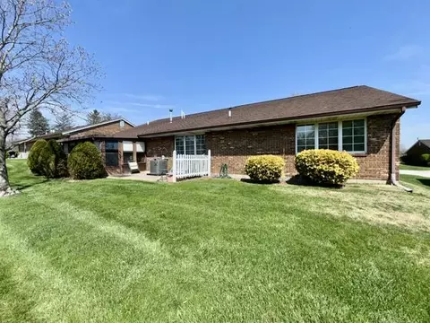 Exterior - 1013 Abington Pl, Springfield, OH 45503 photo 7 of 7