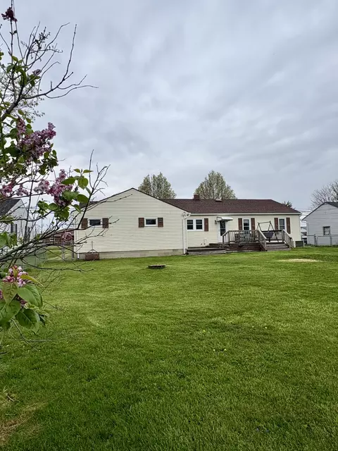 Exterior - 142 S Vandemark Rd, Sidney, OH 45365 photo 6 of 6