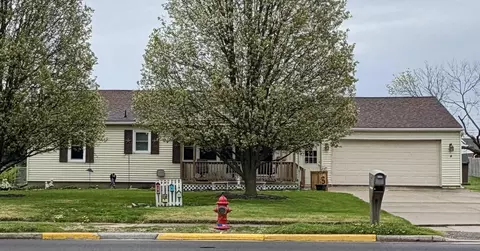 142 S Vandemark Rd, Sidney, OH 45365