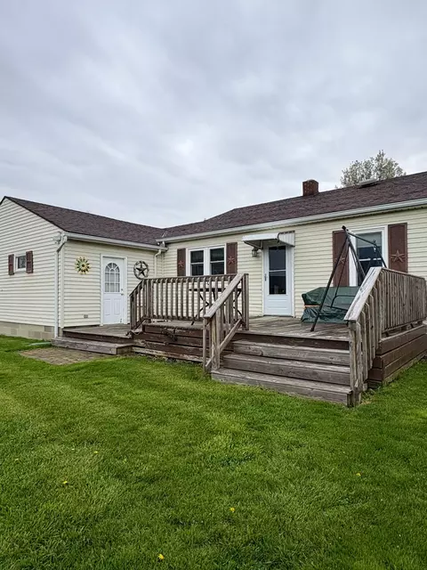 Exterior - 142 S Vandemark Rd, Sidney, OH 45365 photo 4 of 6