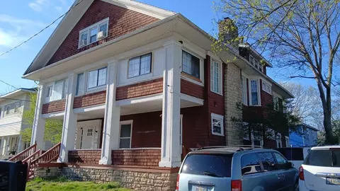 Exterior - 126 E Cassilly St, Springfield, OH 45504 photo 2 of 5