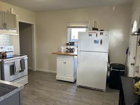 Kitchen - 1014 Driscoll Ave, Springfield, OH 45506 photo 1 of 3