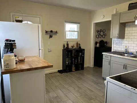 Kitchen - 1014 Driscoll Ave, Springfield, OH 45506 photo 3 of 3
