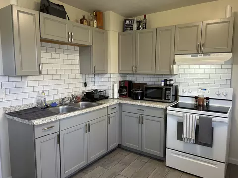 Kitchen - 1014 Driscoll Ave, Springfield, OH 45506 photo 2 of 3
