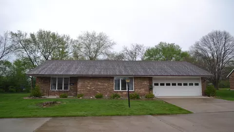 1031 Armsgate Rd, Springfield, OH 45503