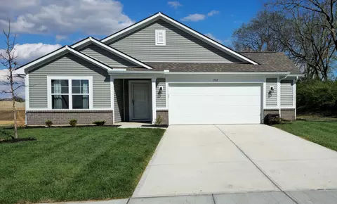 1702 Chevington Chase, Tipp City, OH 45371