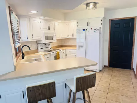 Kitchen - 1413 Michael Ave, Celina, OH 45822 photo 3 of 4