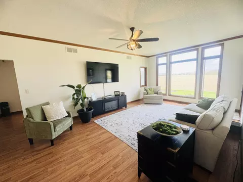 Living - 1413 Michael Ave, Celina, OH 45822 photo 2 of 2
