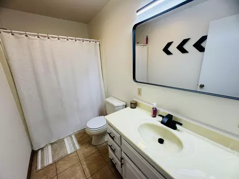 Bath - 1413 Michael Ave, Celina, OH 45822 photo 3 of 3