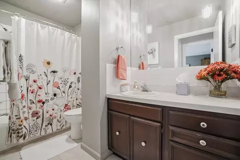 Bath - 3112 El Camino Dr, Springfield, OH 45503 photo 4 of 8