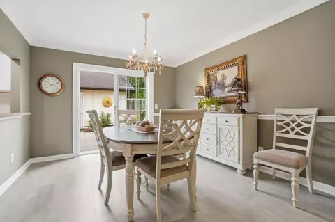 Dining - 3112 El Camino Dr, Springfield, OH 45503 photo 2 of 4