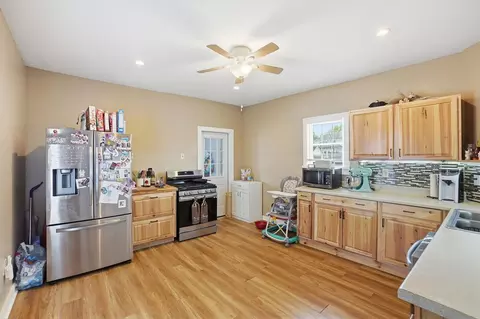 Kitchen - 1823 Edwards Ave, Springfield, OH 45503 photo 1 of 4