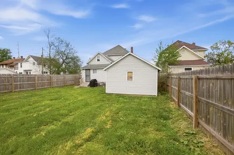 Exterior - 1823 Edwards Ave, Springfield, OH 45503 photo 5 of 7