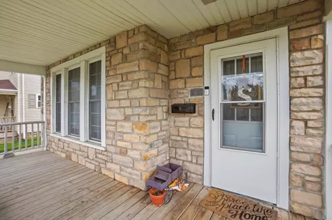 Exterior - 1823 Edwards Ave, Springfield, OH 45503 photo 2 of 7