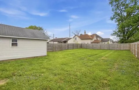 Exterior - 1823 Edwards Ave, Springfield, OH 45503 photo 7 of 7