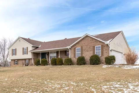 929 N Tecumseh Rd, Springfield, OH 45504