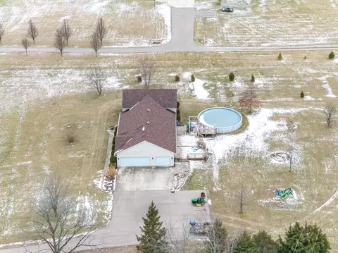 View/Area - 929 N Tecumseh Rd, Springfield, OH 45504 photo 7 of 12