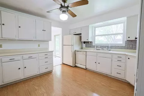 Kitchen - 452 Cookston Ave, Springfield, OH 45503 photo 2 of 2