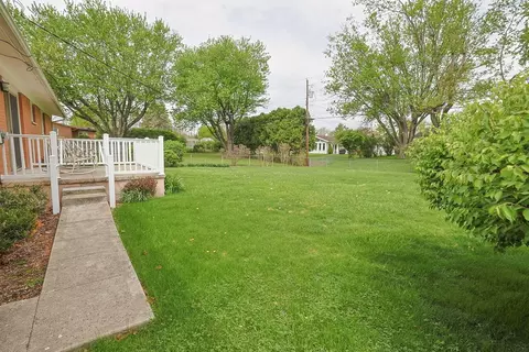 Exterior - 452 Cookston Ave, Springfield, OH 45503 photo 7 of 9