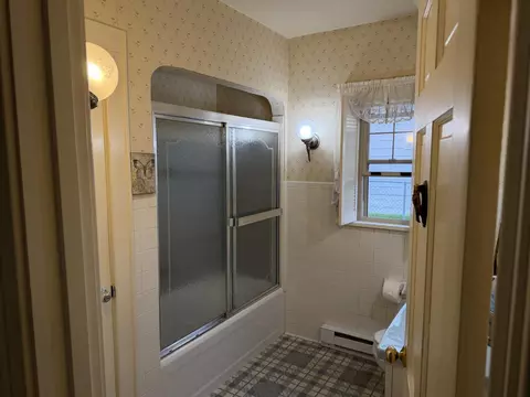 Bath - 330 W 1st St, Springfield, OH 45504 photo 1 of 1