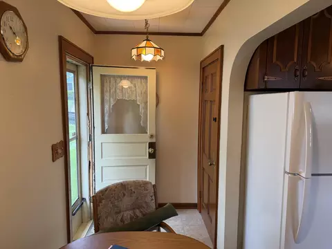 Entry Way - 330 W 1st St, Springfield, OH 45504 photo 1 of 1