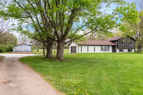 5775 E Casstown Clark Rd, Casstown, OH 45312