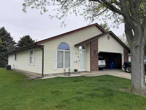 805 Townview Dr, Saint Marys, OH 45885