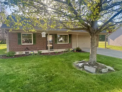 2865 Dawn Ln, Springfield, OH 45503