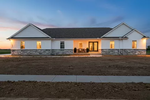 103 Camdyn Trl, Anna, OH 45302