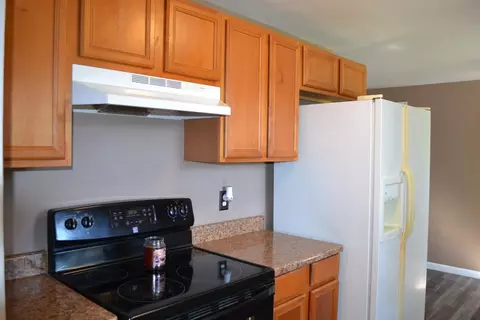 Kitchen - 4642 Laredo St, Springfield, OH 45503 photo 1 of 5