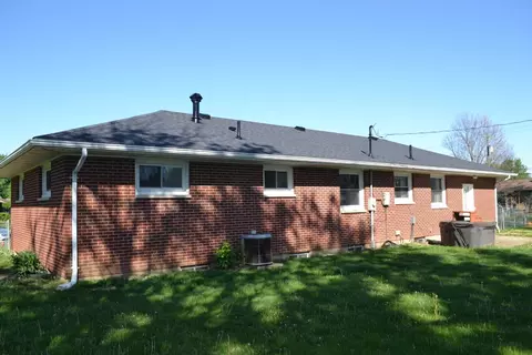 Exterior - 4642 Laredo St, Springfield, OH 45503 photo 5 of 5