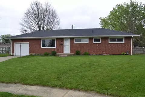 Exterior - 4642 Laredo St, Springfield, OH 45503 photo 3 of 5