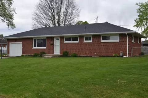 Exterior - 4642 Laredo St, Springfield, OH 45503 photo 2 of 5