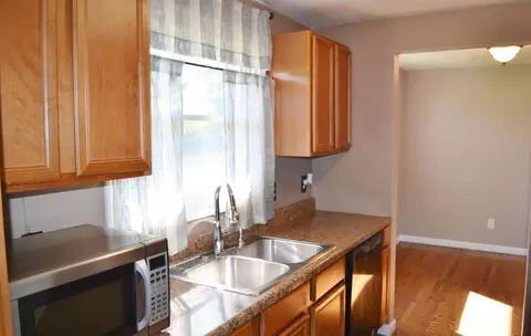 Kitchen - 4642 Laredo St, Springfield, OH 45503 photo 3 of 5