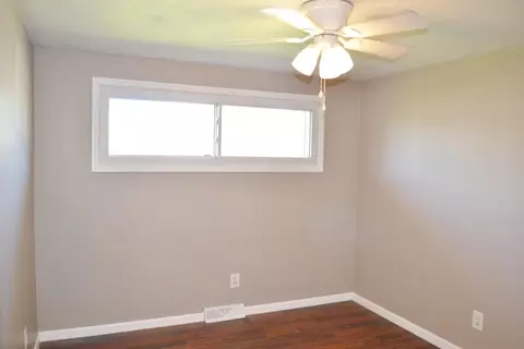 Bedroom - 4642 Laredo St, Springfield, OH 45503 photo 1 of 8