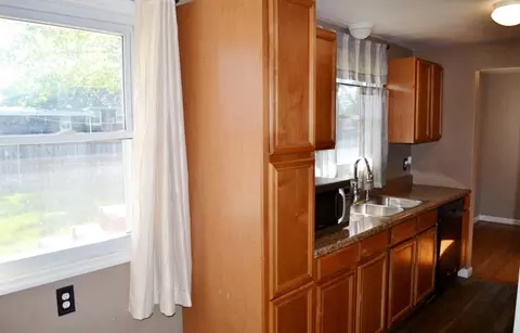 Kitchen - 4642 Laredo St, Springfield, OH 45503 photo 5 of 5