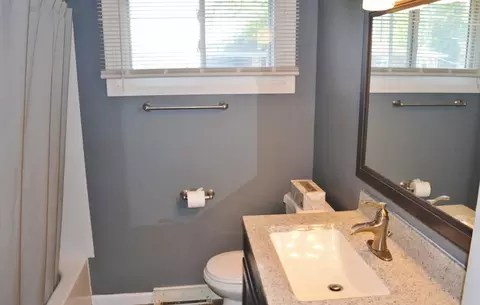 Bath - 4642 Laredo St, Springfield, OH 45503 photo 1 of 4