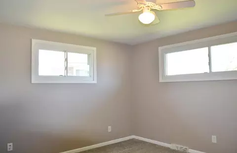 Bedroom - 4642 Laredo St, Springfield, OH 45503 photo 4 of 8