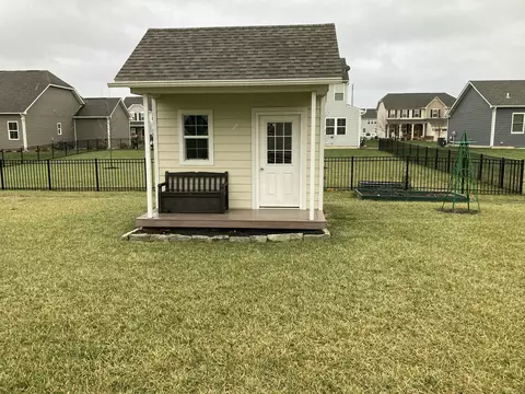 Exterior - 1144 Red Maple Dr, Troy, OH 45373 photo 5 of 6