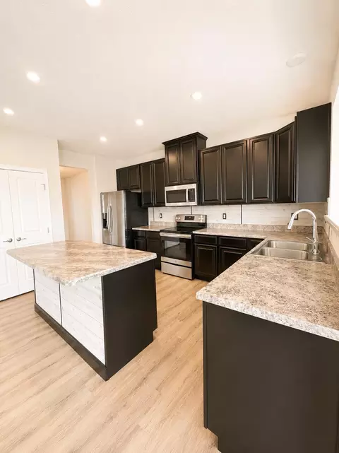 Kitchen - 1144 Red Maple Dr, Troy, OH 45373 photo 1 of 4