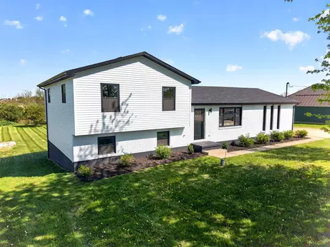 Exterior - 2430 Myers Rd, Springfield, OH 45502 photo 13 of 16