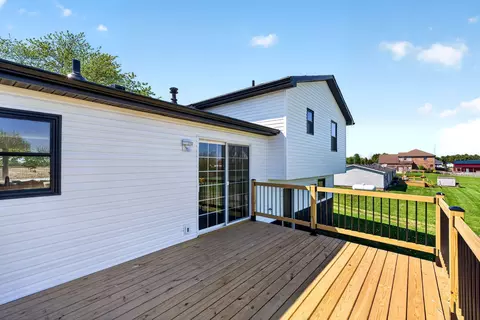 Exterior - 2430 Myers Rd, Springfield, OH 45502 photo 9 of 16